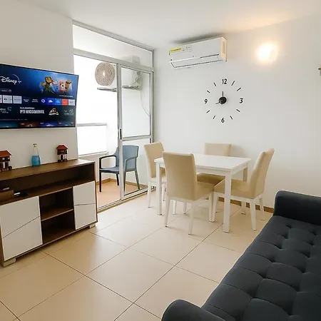 Near The Historic Center And Beaches *